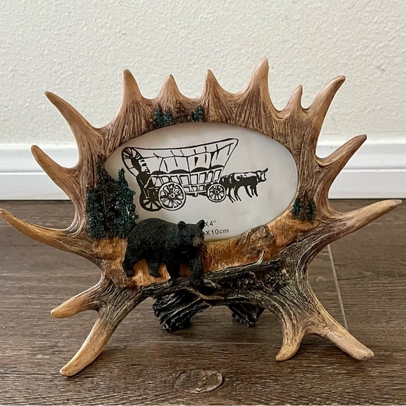 Rustic Antler Picture Frame with Bear Accent - Picture 4 of 14
